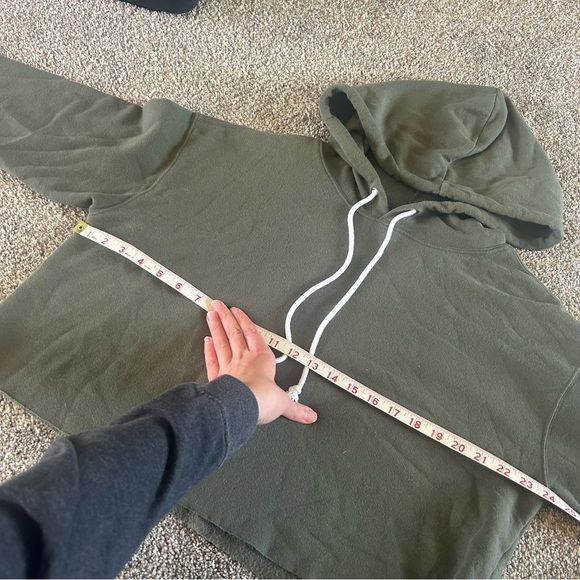 [Wild Fable] Sage Green Cropped Hoodie - Picture 4 of 6